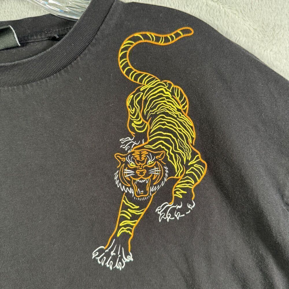 Moshi Moshi Shirt Mens Small Black Graphic Print Ramen Noodle Tiger Koi Fish - Picture 6 of 10